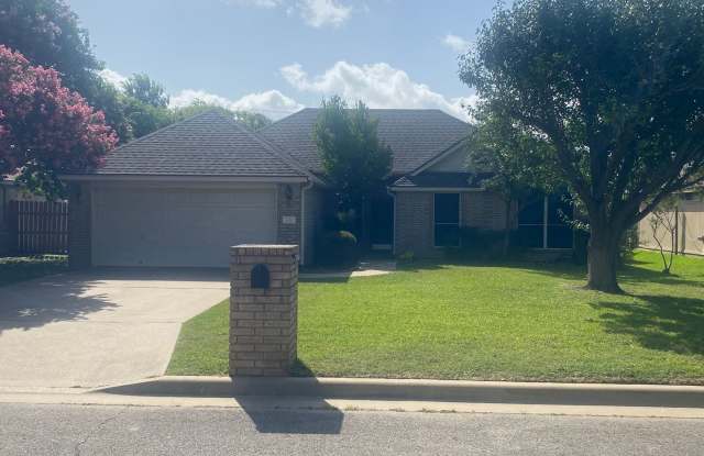 4 BEDROOM BELTON ISD - 921 Westway Drive, Temple, TX 76502