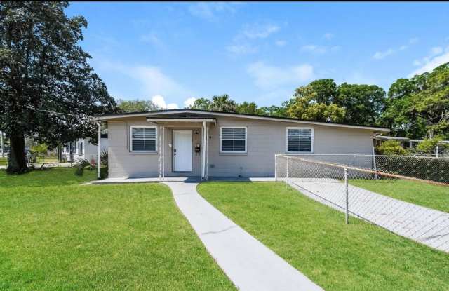 5746 Techwood Dr photos photos