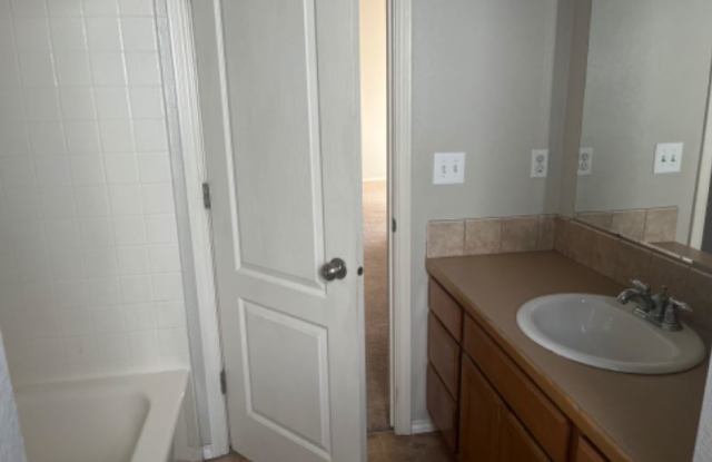 4311 N Buckboard Pl Gallery 4