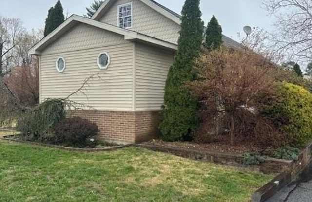 1705 N WEST AVENUE - 1705 Northwest Avenue, Vineland, NJ 08360