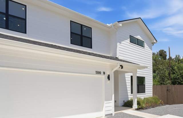 Modern Luxury in South Central Austin Gallery 1