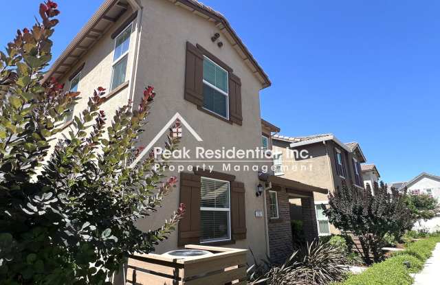 Updated 3bd/2.5ba Roseville Home with 2 Car Garage-Must See! photos photos