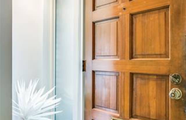 7024 Whitehill Street Gallery 4