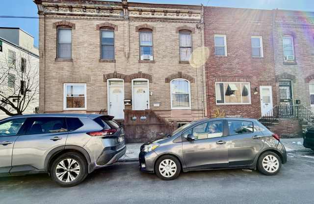 SPACIOUS & MODERN 3 BED/2.5 BA HOUSE w/ AC-Inlaid HARDWOOD Flooring-WASHER/DRYER & Rear PATIO in Great South Philly/Girard Estates Location -CAN BE RENTED FURNISHED OR NOT! photos photos