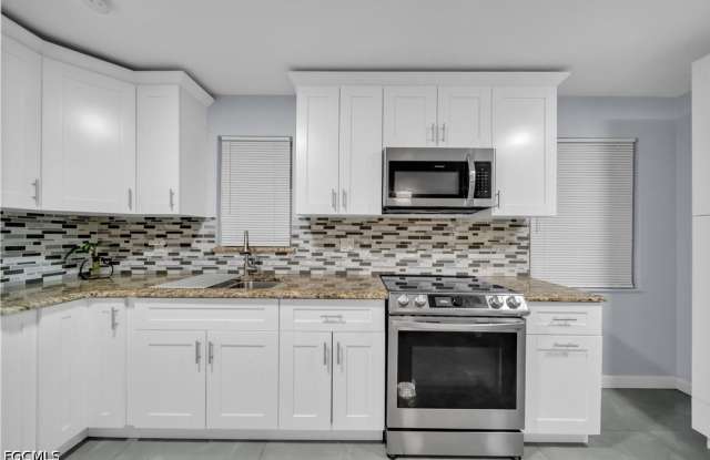 77 Glenmont Drive W Gallery 2