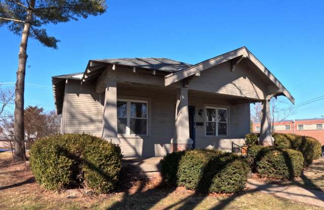 409 East Booneslick Road - 409 East Booneslick Road, Warrenton, MO 63383