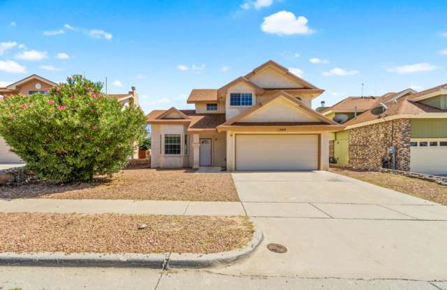 Spacious Bright West Side Franklin Area Home for Rent Gallery 1
