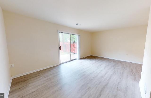 8311 IRONGATE WAY Gallery 3