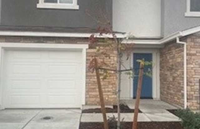 Brand New Townhouse for Rent - 122 Ornelas Trail Lane, Merced, CA 95341