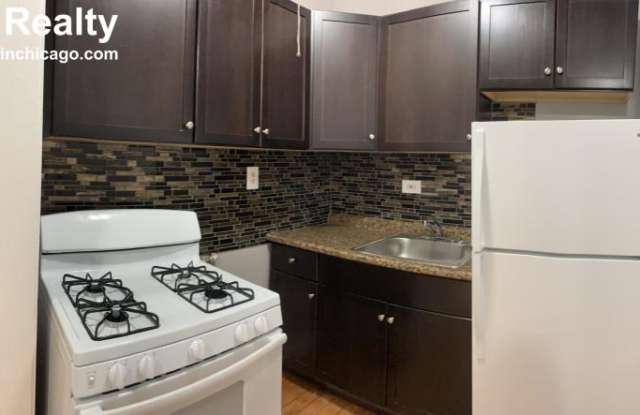 4265 West Addison photos photos