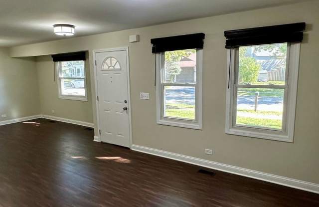 2690 Crosscreek Court Gallery 4