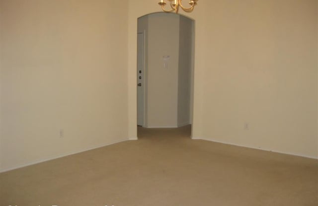 1016 Grand National Gallery 2