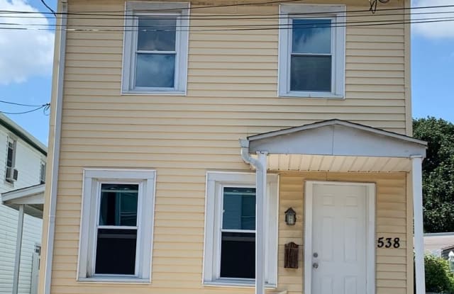 538 Swain St - 538 Swain Street, Bristol, PA 19007