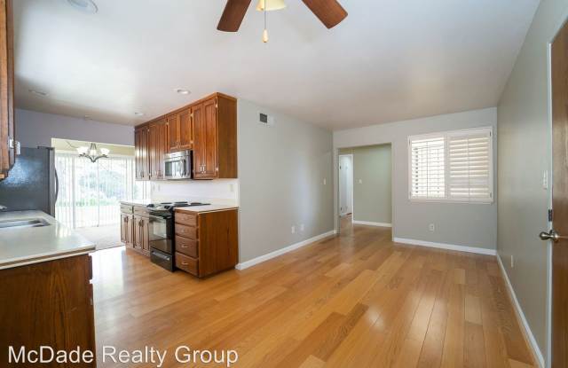 5917 Erlanger St. Gallery 2
