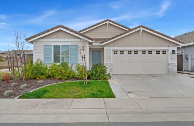 **Welcome Home to Your Dream Residence in Roseville!** photos photos