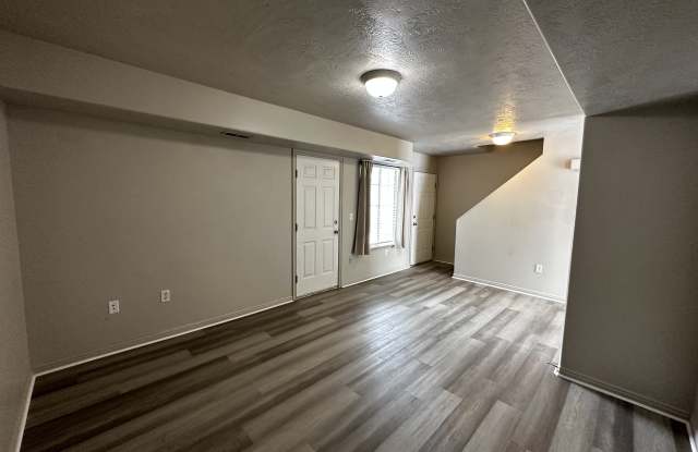 2509 N Charleston Ave - 2509 Charleston Avenue, Harrisville, UT 84414