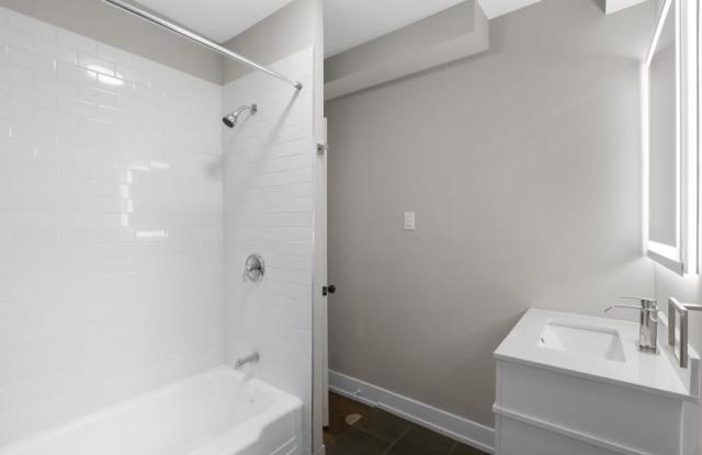 2618 N Mozart photos photos