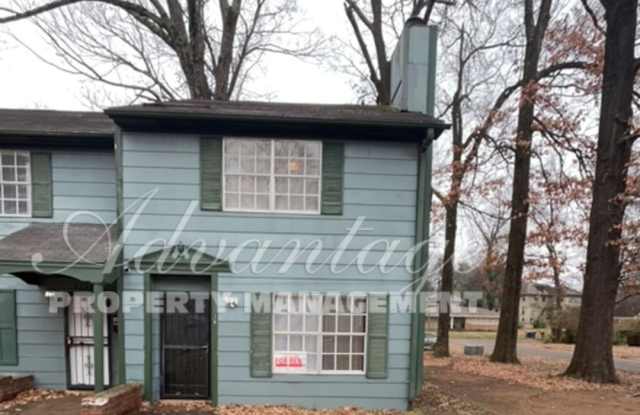 Newly Renovated Duplex in East Memphis - 3136 Monterrey Square, Memphis, TN 38111