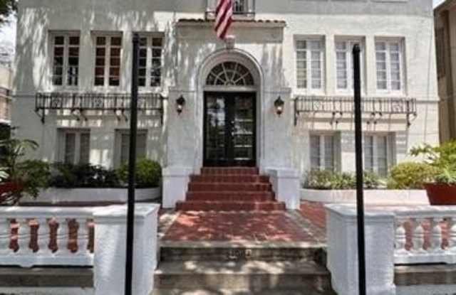 1507 NAPOLEON Avenue photos photos