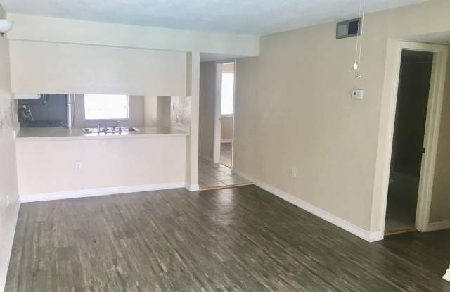 5010 Terrace Palm Cir. Unit 202 Gallery 2
