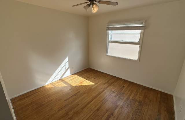 2471 Silver Lake Blvd.C photos photos