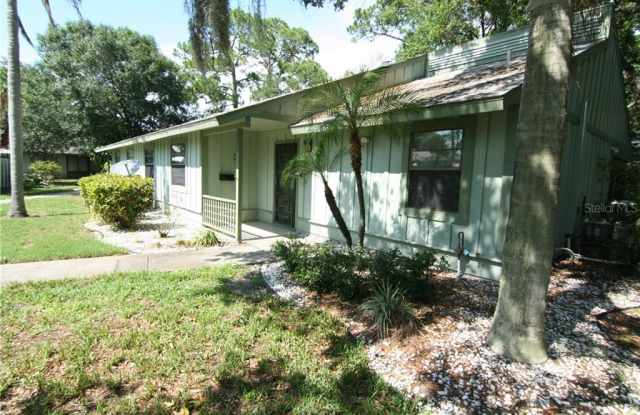 5080 BARRINGTON CIRCLE - 5080 Barrington Circle, Sarasota, FL 34234