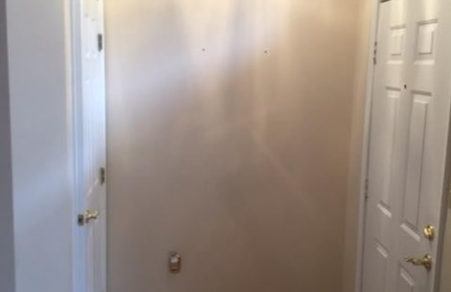 6565 MCKENNA WAY Gallery 2