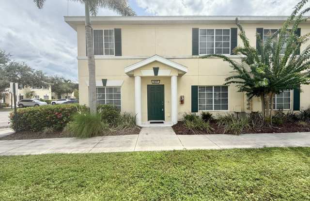 Clean and Comfortable 3 Bedroom Townhome photos photos