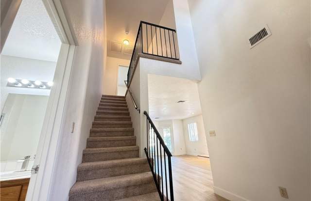 4025 DELOS Drive Gallery 4