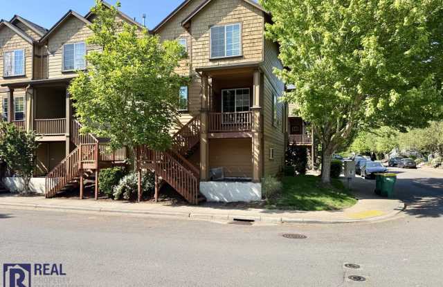 Charming 3BR/2.5BA Beaverton Home in Prime Location photos photos