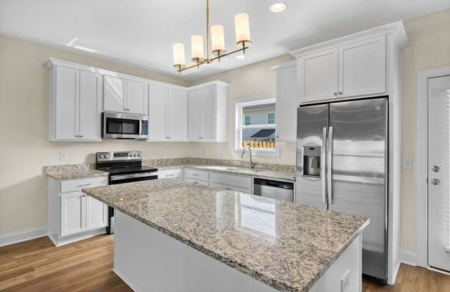 NEW 3-BEDROOM TOWNHOME | MOVE-IN READY Gallery 4