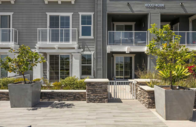 Cozy 2 Bedroom Condo in Oxnard! Gallery 3
