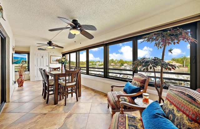 533 Oak Harbour Drive photos photos