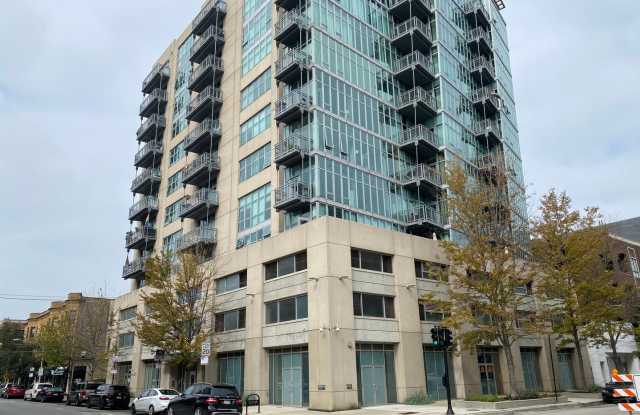Beautiful Uptown Condo for Rent: 2 bed, 2 bath photos photos