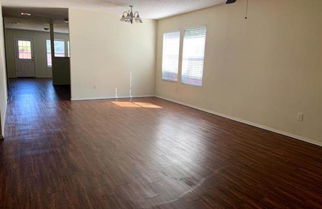 2713 Vasey Oak Drive Gallery 4