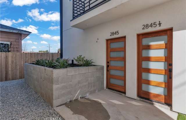 2843 Folsom photos photos