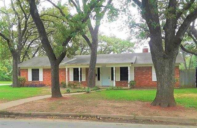 1560 Carl Street - 1560 Carl Street, Fort Worth, TX 76103