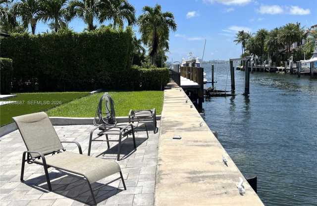 2062 NE 121st Rd photos photos