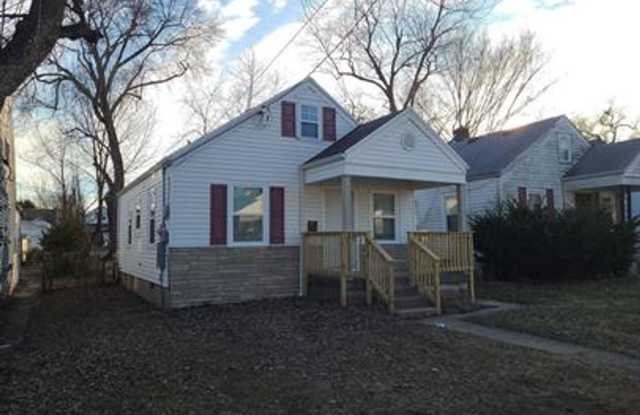 Updated, 2 BR, 1 BA home with large fenced yard & 1 car Garage. 1538 Longfield Ave, Louisville, KY 40215 photos photos
