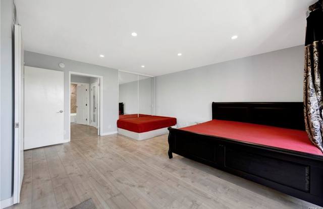 5533 Edward E Horton Lane - 5533 Edward E Horton Lane, Los Angeles, CA 91316 5533 Edward E Horton Lane - 5533 Edward E Horton Lane, Los Angeles, CA 91316