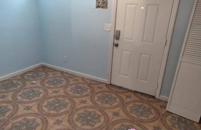 1303 E St North East Gallery 2