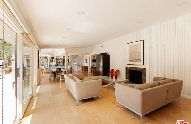 187 N Canyon View Dr Gallery 3
