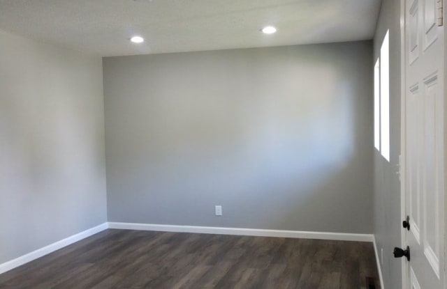 5453 Newport Road - 5453 Newport Road, Blacklick Estates, OH 43232