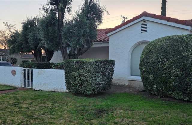 3304 N Mountain View photos photos