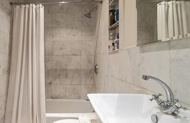 731 St Nicholas Ave - 731 Saint Nicholas Avenue, New York City, NY 10031