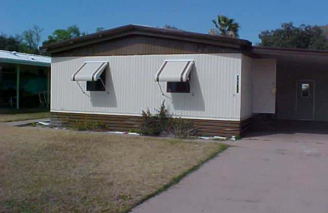 Two bedroom 2 bath mobile - 38711 Granger Lane, Zephyrhills, FL 33542