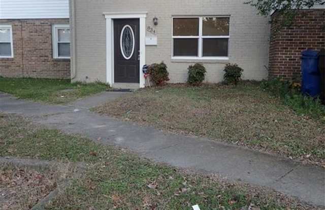 834 N Buckingham Rd photos photos