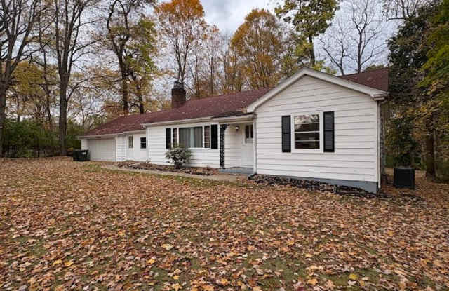 Two bedroom home for rent - Country living but close to everything! - 12469 Millersburg Road Southwest, Stark County, OH 44647
