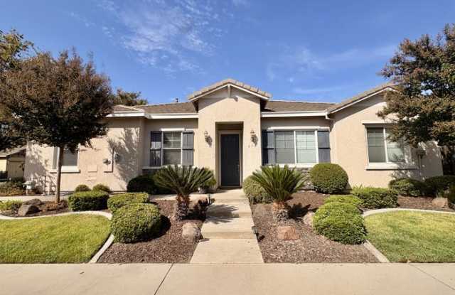 674 Lilly Cross Drive Gallery 2