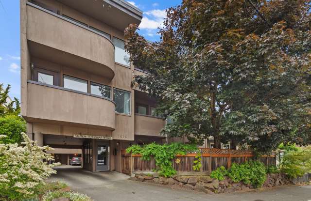 Renovated Wallingford Apartments - They Won't Last! Gallery 1